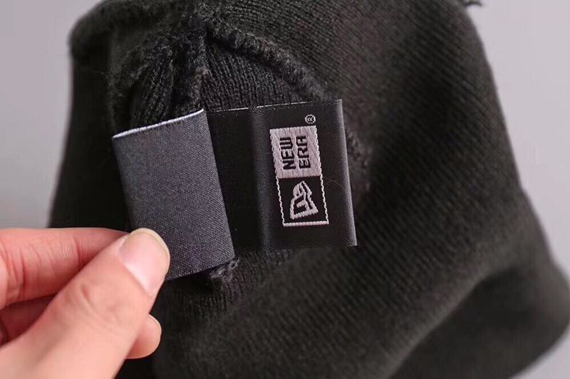 SUPREME New Era Beanie